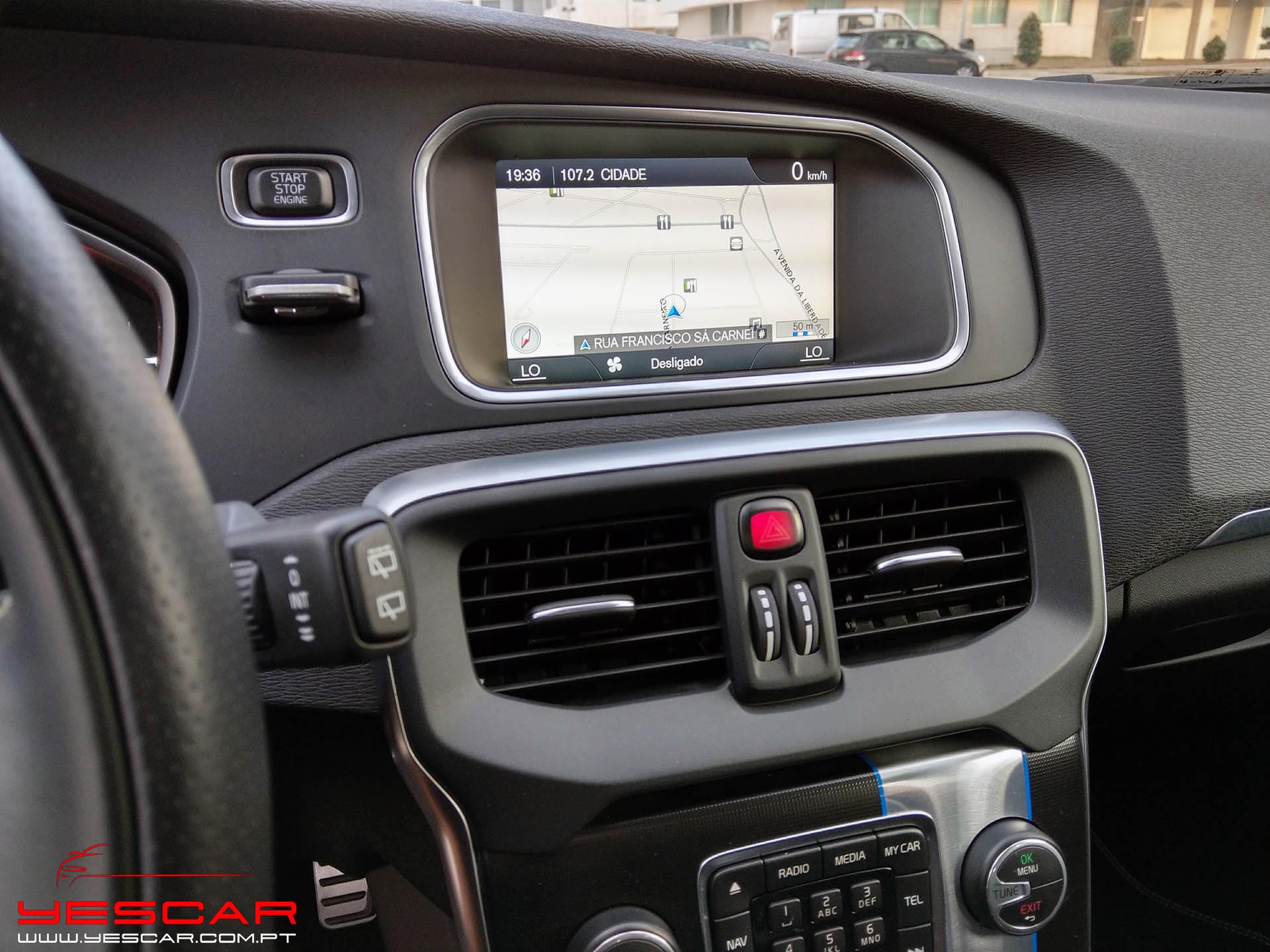YESCAR_Volvo_V40_D2Rdesign (30)