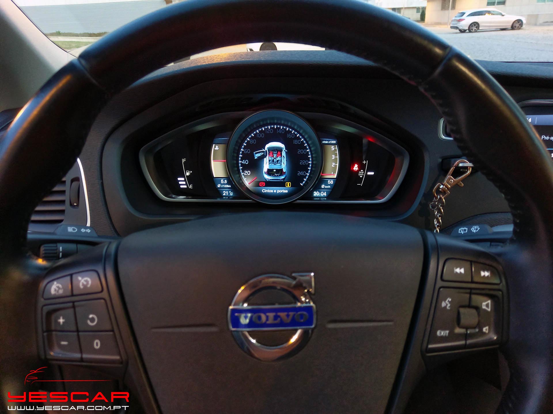 YESCAR_Volvo_V40_D2Rdesign (43)