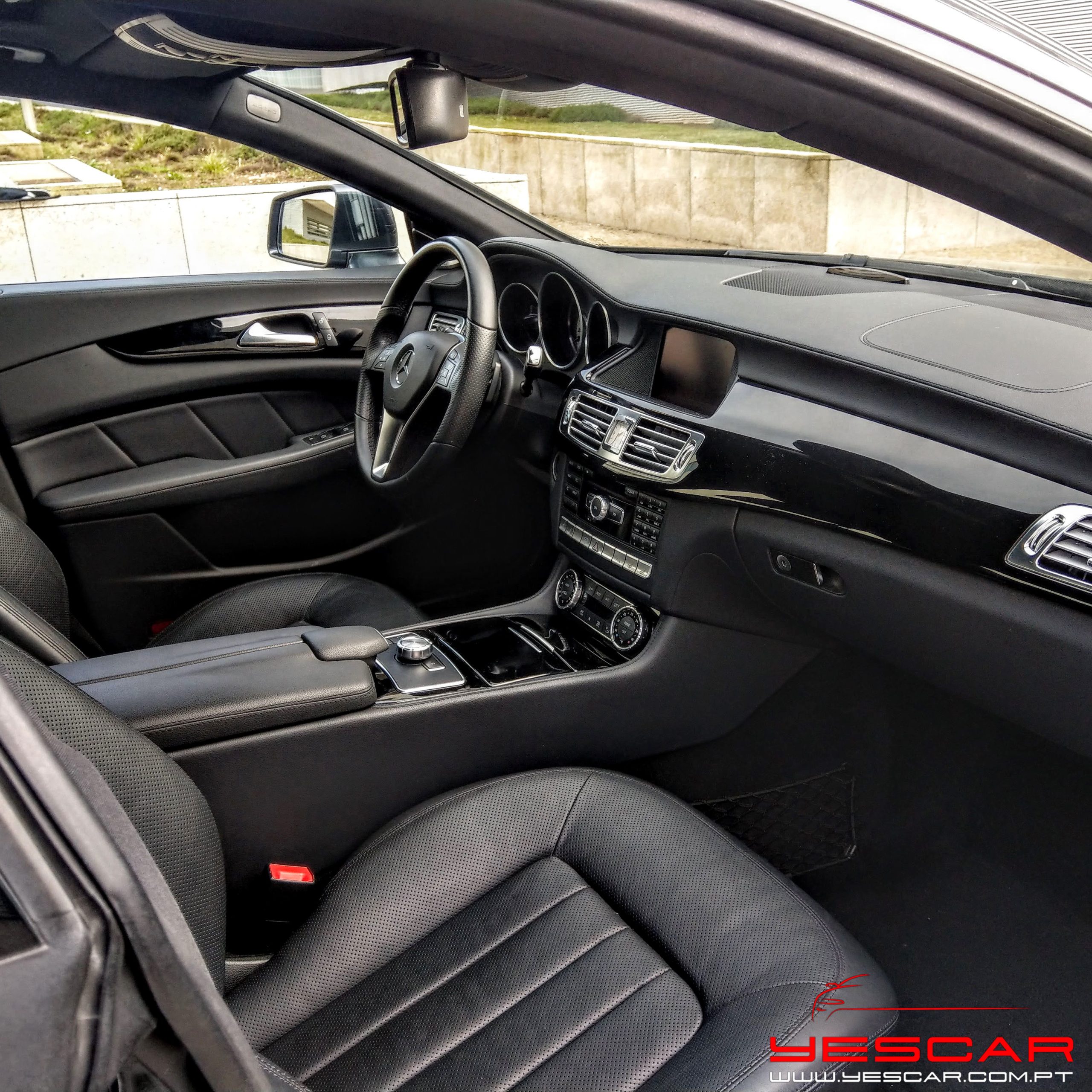 MercedesCLS350_Yescar_Automóveis (18)