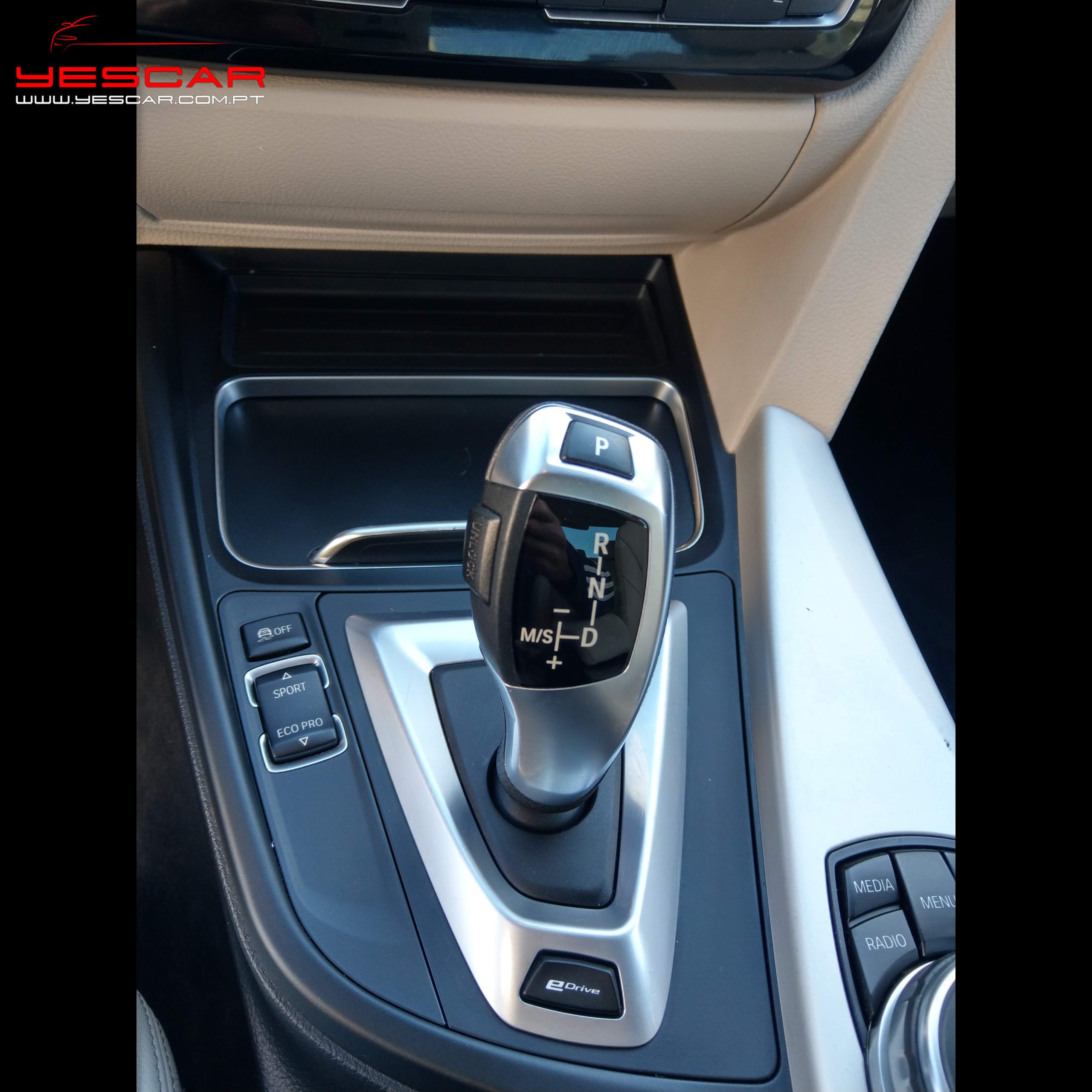 BMW330e_Yescar automoveis (27)