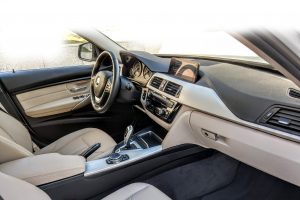 BMW 330d e Drive Yescar automóveis