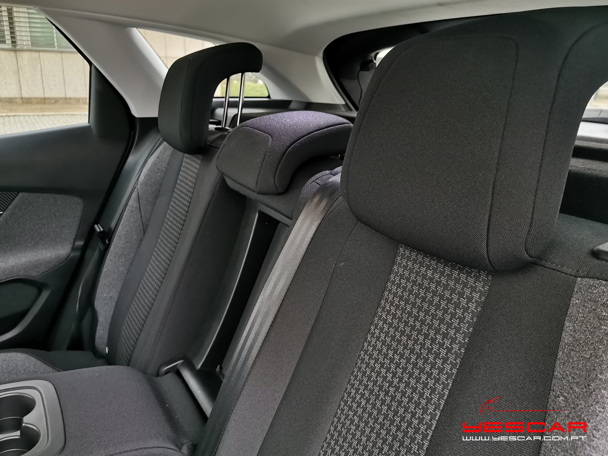 YESCAR_Peugeot 3008 (20)