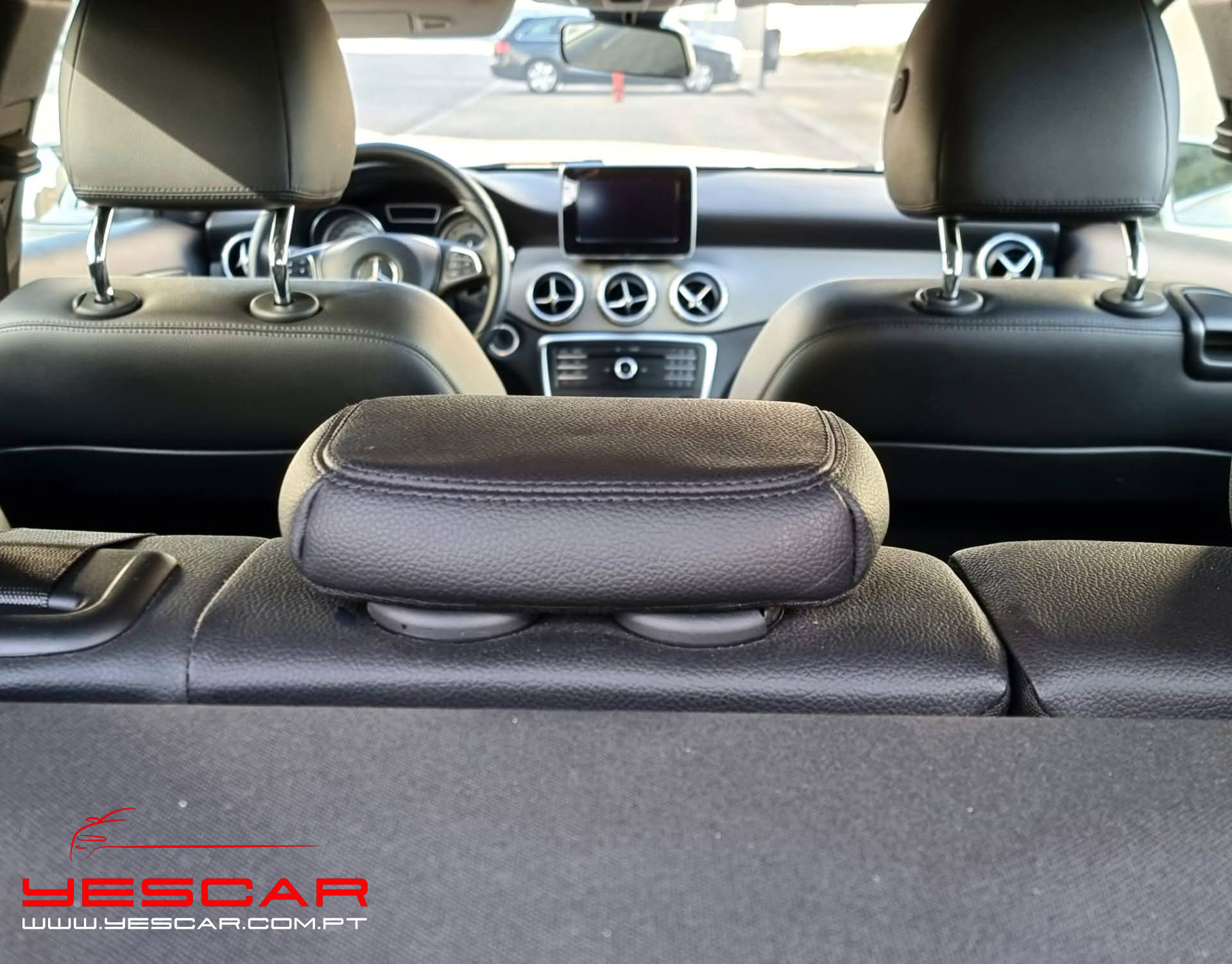 MercedesBenzGLA200CDi_Yescar_Automoveis_Porto (17)