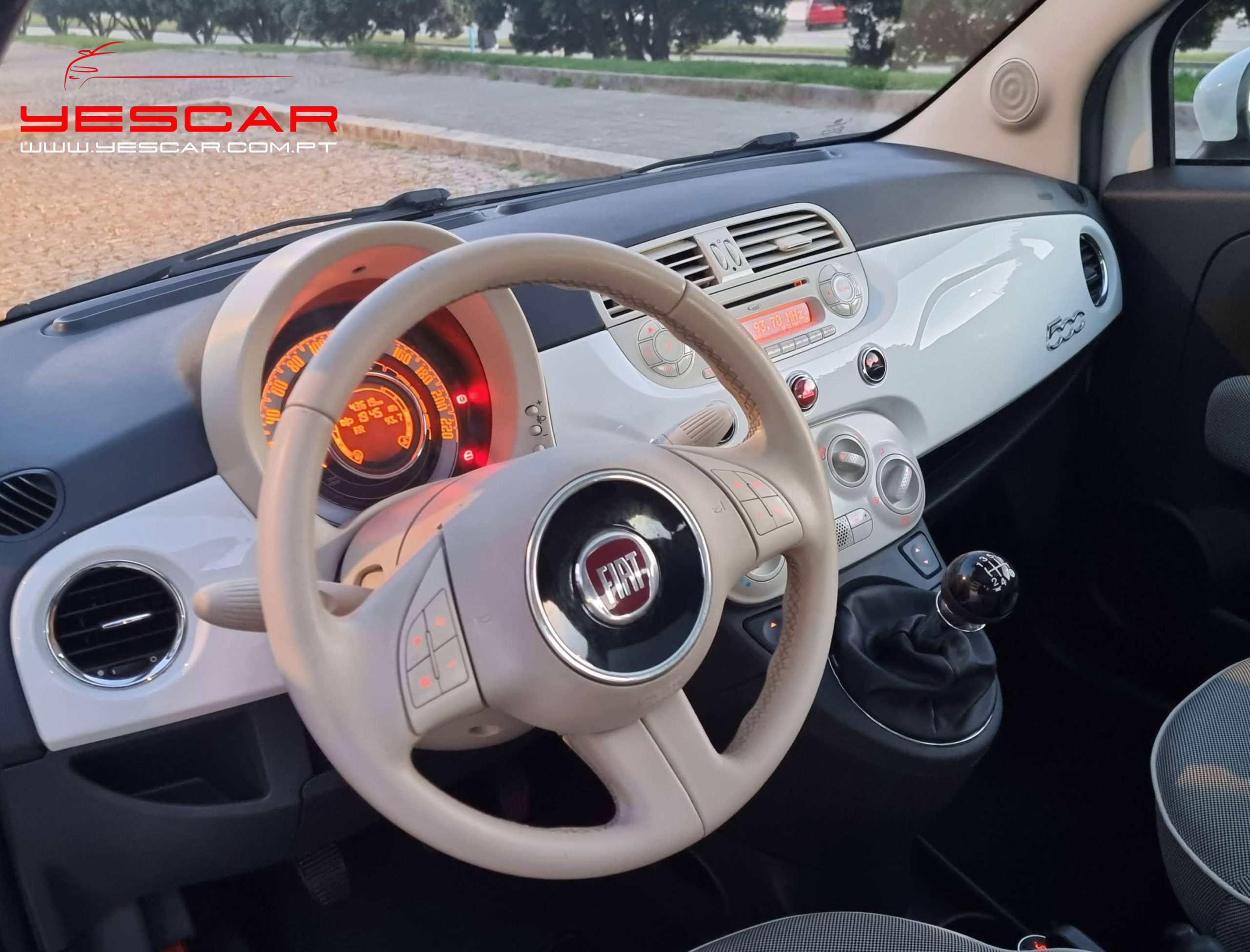 fiat500panYESCARautomoveis(18)