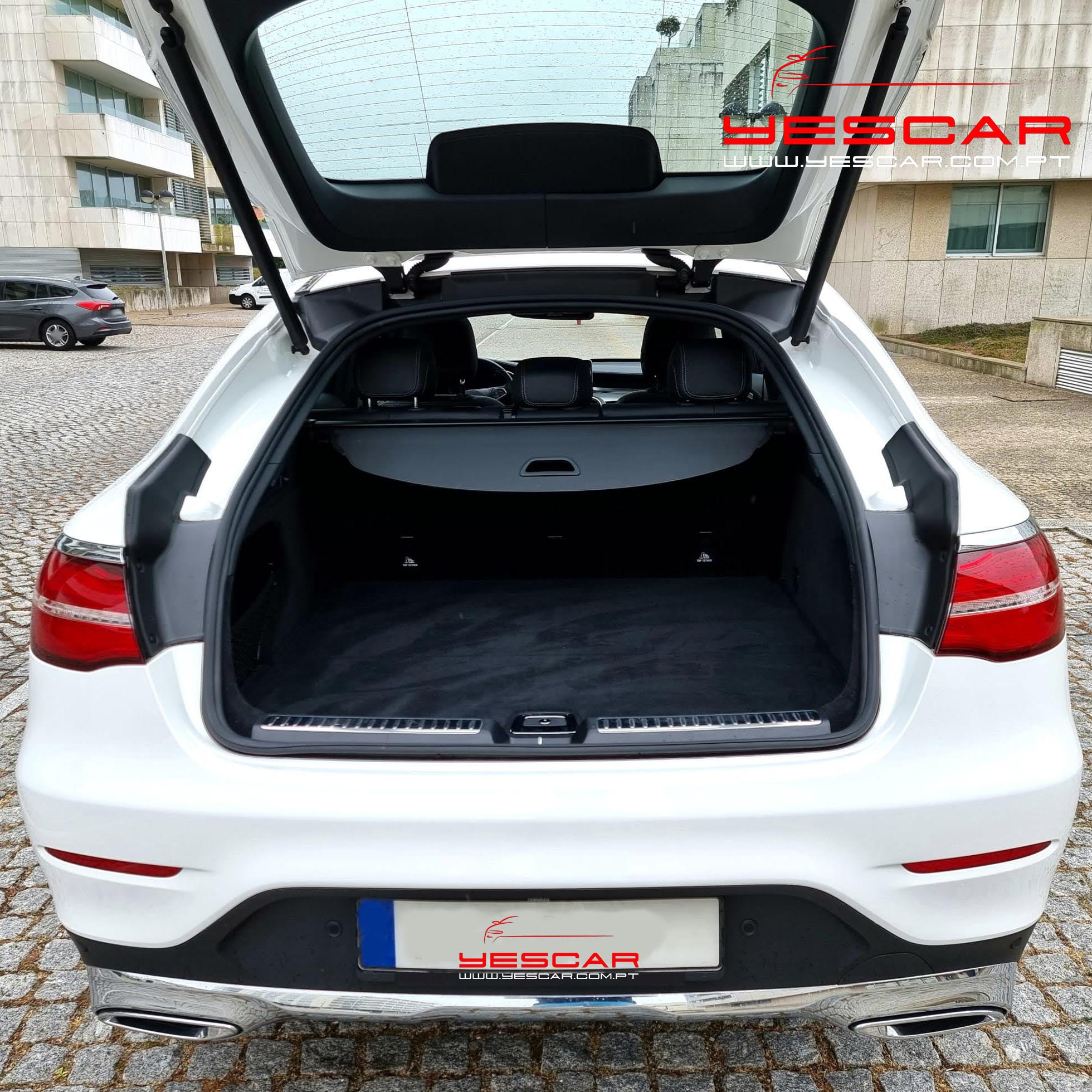 MercedesBenzGLC220d4matic_YESCARautomoveis(16)