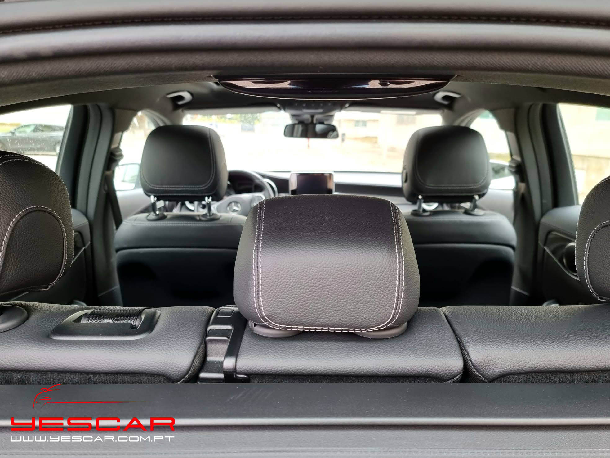 MercedesBenzGLC220d4matic_YESCARautomoveis(17)