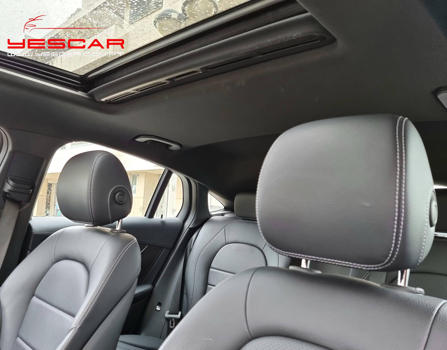MercedesBenzGLC220d4matic_YESCARautomoveis(37)