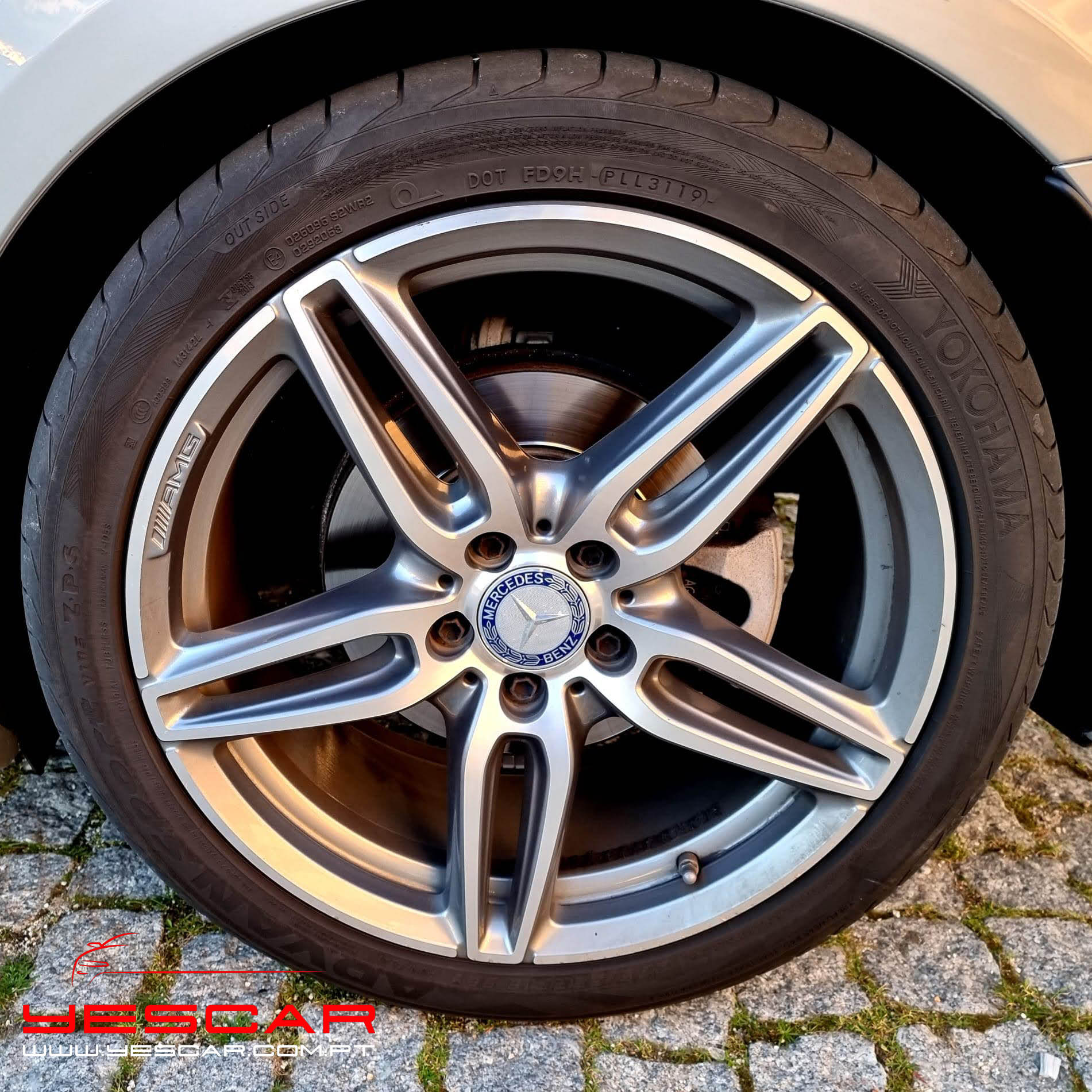 MercedesBenzC220AMG_YESCARautomoveis(22)