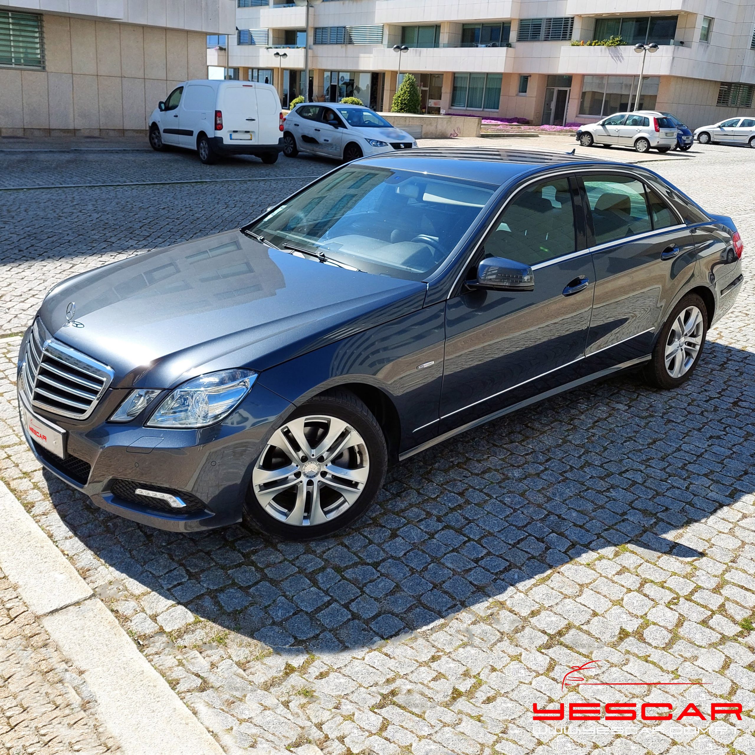 Mercedes Benz 220E YESCAR Porto (10) copiar