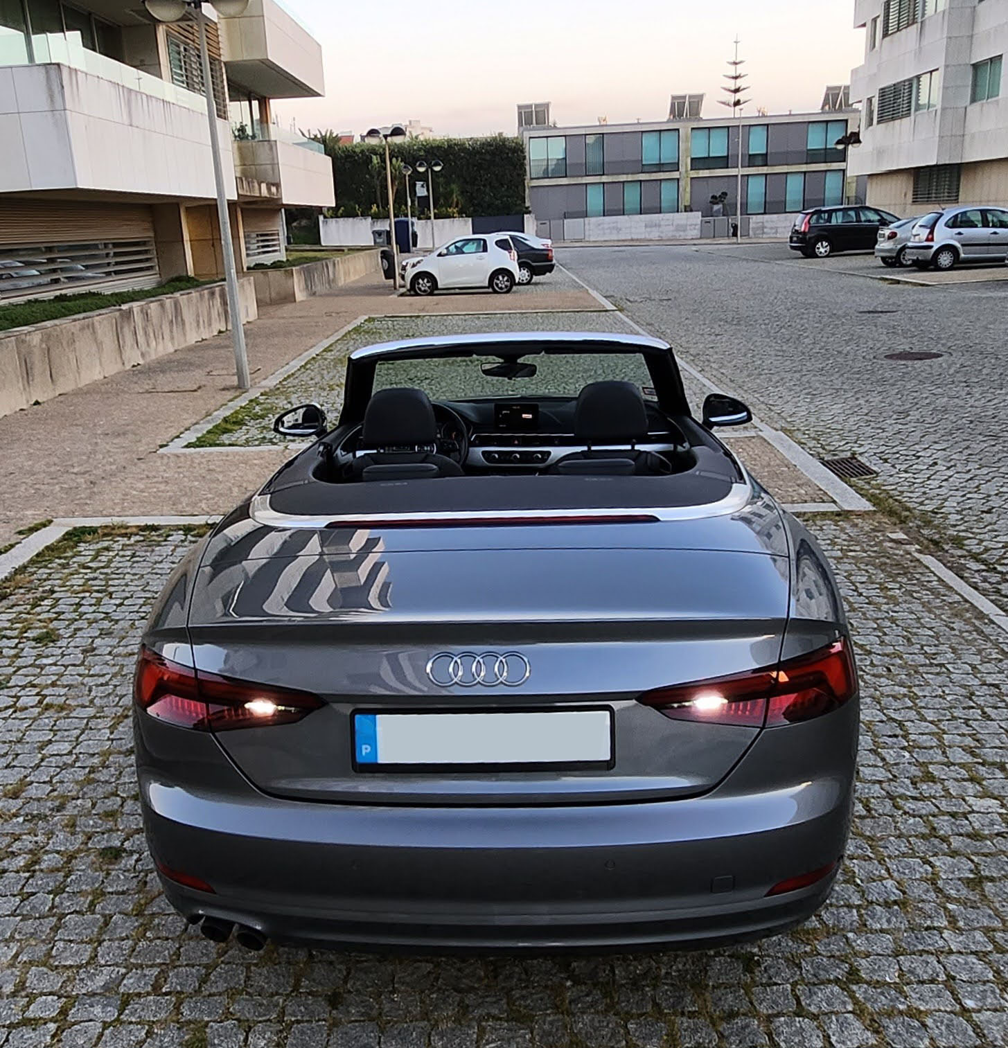 Audi A5 Cabrio YESCAR automóveis - Porto