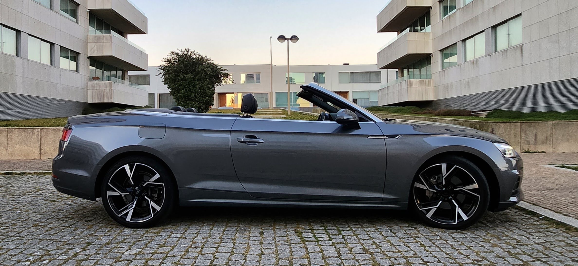 Audi A5 Cabrio YESCAR automóveis - Porto