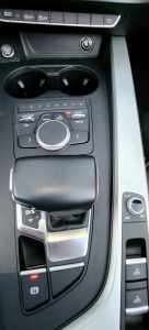 Audi A5 Cabrio YESCAR automóveis - Porto